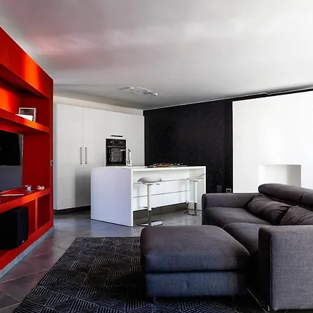 Cortile Vittorio Charme Apartment *